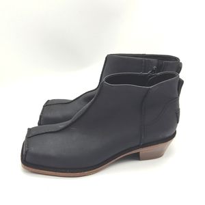 Ugg Ekhaus Latta Cowboy Block Boot size 7 Black